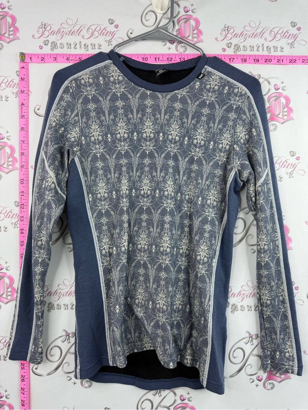 Helly Hansen long sleeve shirt Blue and Cream Patterned Base Layer Sweater